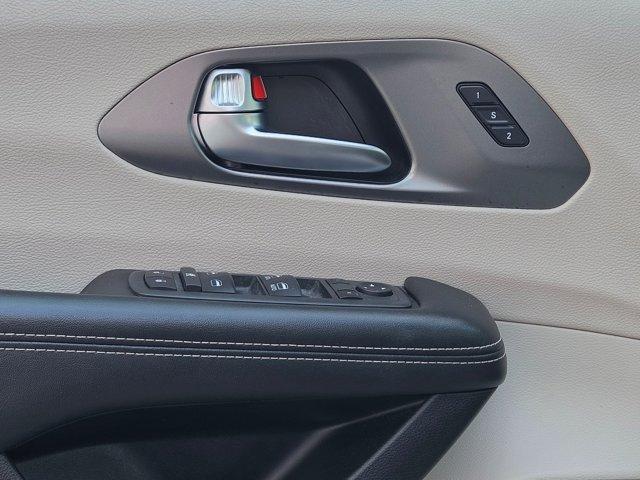 used 2022 Chrysler Pacifica car, priced at $23,650