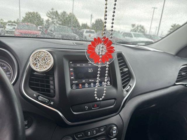 used 2019 Jeep Cherokee car, priced at $16,995