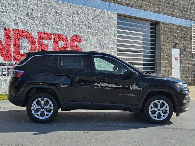 new 2025 Jeep Compass car, priced at $29,384