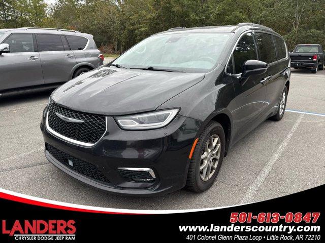 used 2021 Chrysler Pacifica car, priced at $19,995