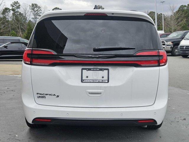 new 2024 Chrysler Pacifica car, priced at $48,539