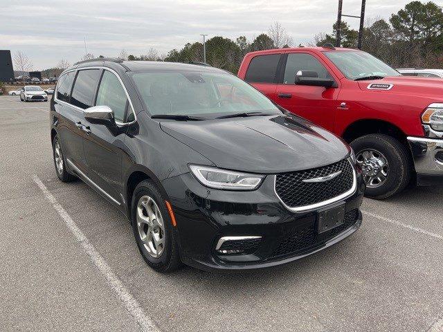 used 2022 Chrysler Pacifica car, priced at $26,995