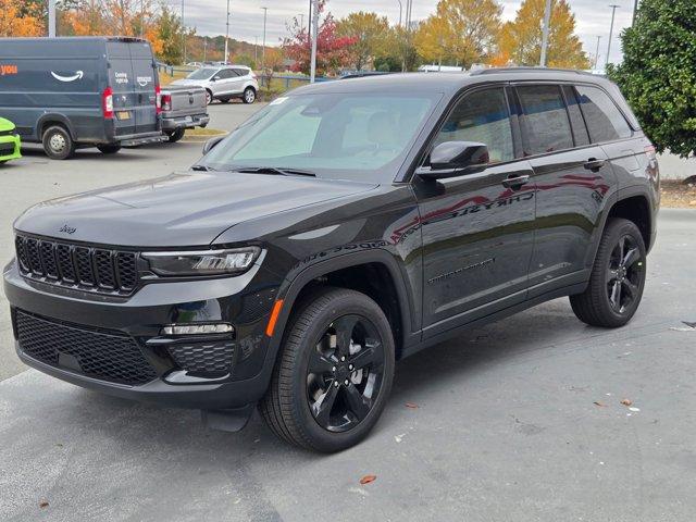 new 2025 Jeep Grand Cherokee car, priced at $45,193