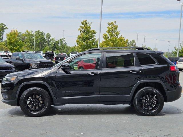 used 2023 Jeep Cherokee car, priced at $24,219