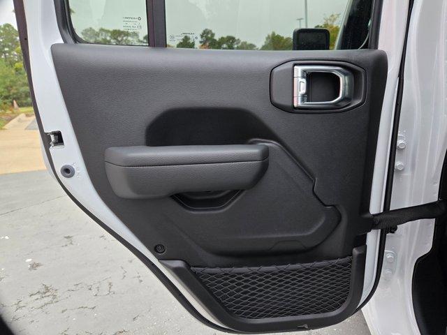 new 2025 Jeep Gladiator car, priced at $48,749