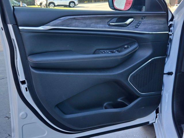 new 2025 Jeep Grand Cherokee car, priced at $61,849