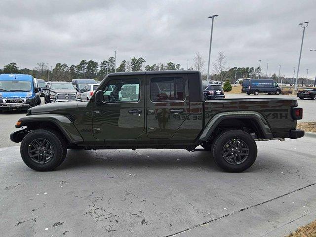 new 2024 Jeep Gladiator car, priced at $41,400