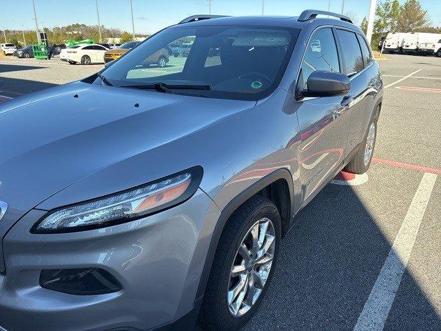 used 2014 Jeep Cherokee car, priced at $11,750