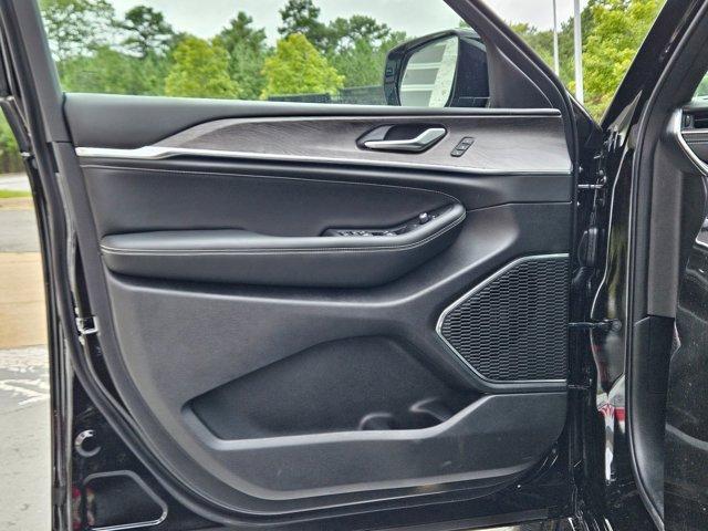 new 2025 Jeep Grand Cherokee L car, priced at $60,080