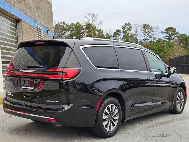 used 2021 Chrysler Pacifica car, priced at $24,250