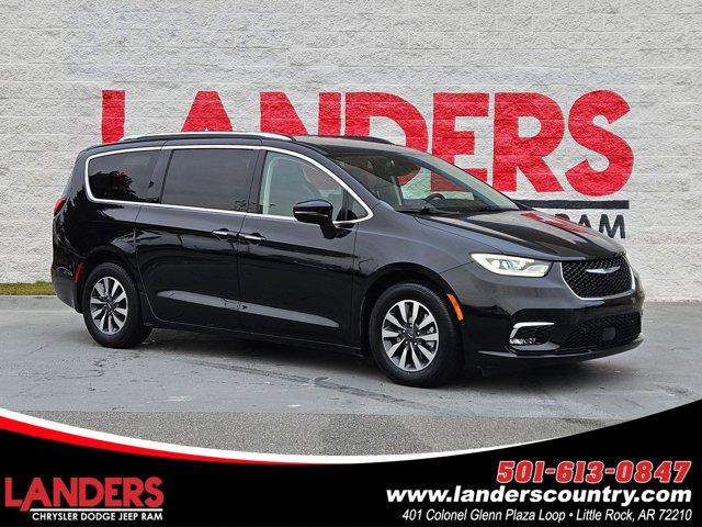 used 2021 Chrysler Pacifica car, priced at $24,250