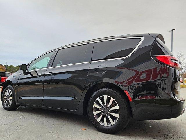 used 2021 Chrysler Pacifica car, priced at $24,250