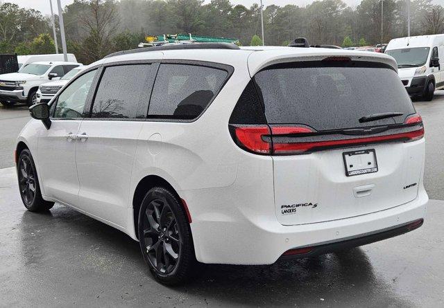 new 2024 Chrysler Pacifica car, priced at $44,847