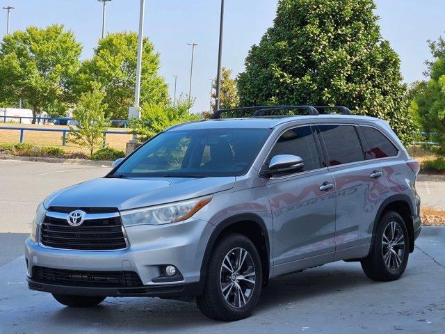 used 2016 Toyota Highlander car, priced at $14,995