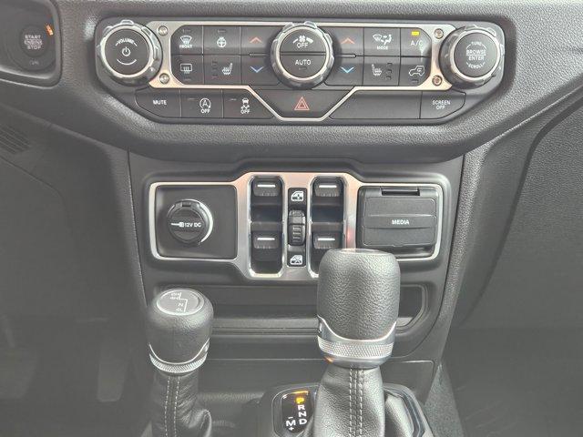 new 2025 Jeep Wrangler car, priced at $48,281