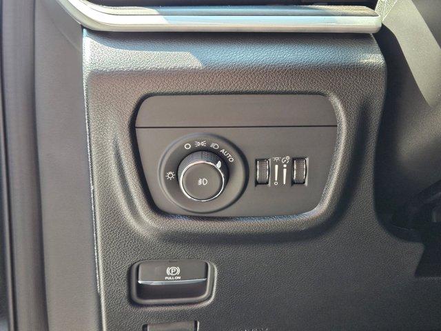 new 2025 Jeep Grand Cherokee L car, priced at $45,226