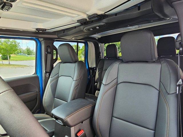 new 2025 Jeep Gladiator car, priced at $43,096