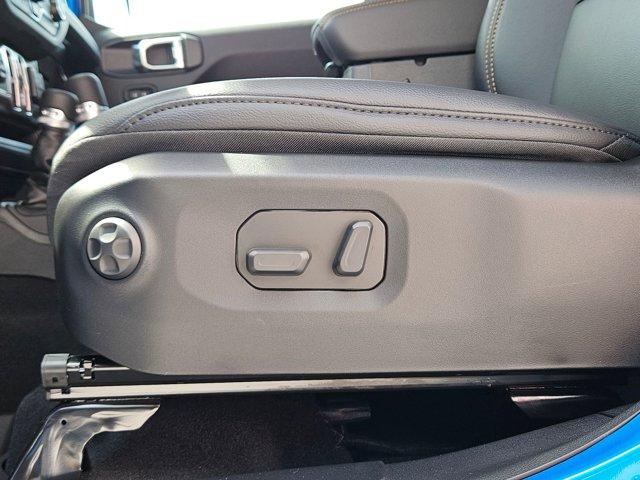 new 2025 Jeep Gladiator car, priced at $43,096