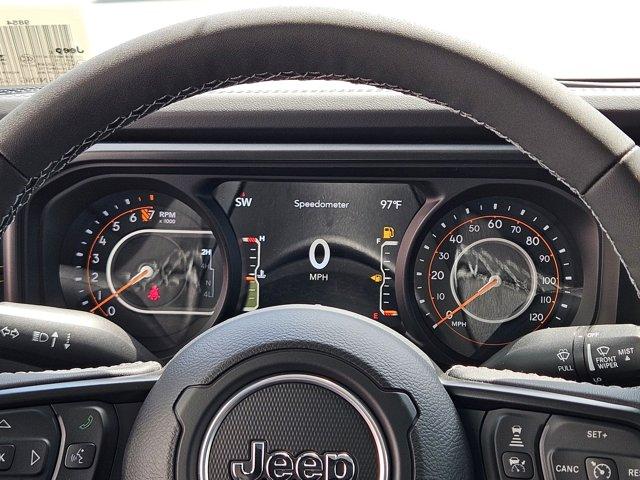 new 2025 Jeep Gladiator car, priced at $43,096