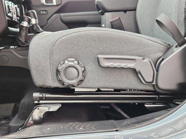 new 2025 Jeep Wrangler car, priced at $49,976
