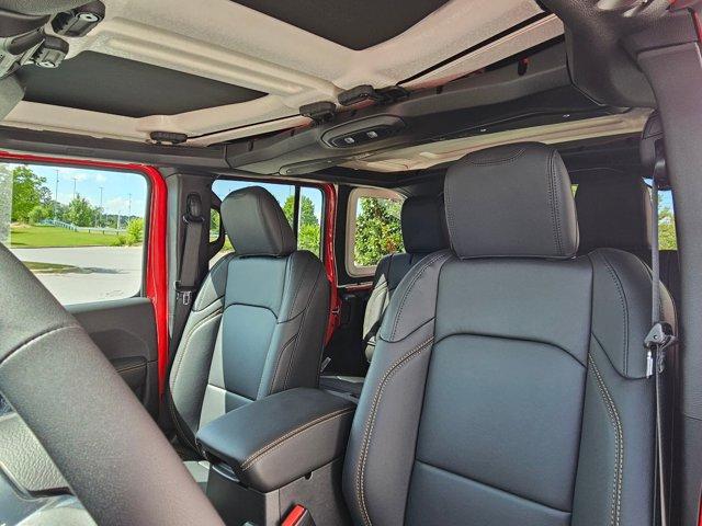 new 2025 Jeep Wrangler car, priced at $52,546