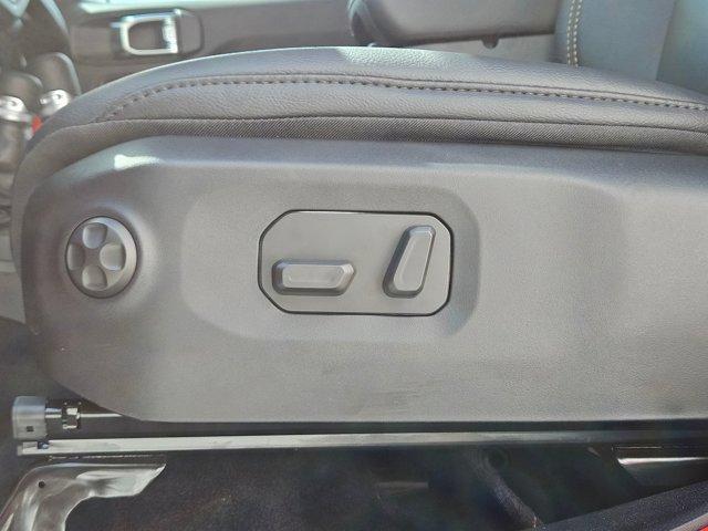 new 2025 Jeep Wrangler car, priced at $52,546