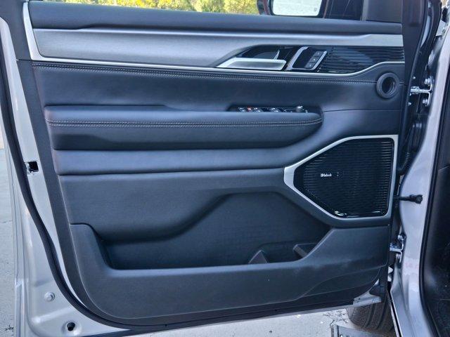 new 2025 Jeep Wagoneer car, priced at $77,916