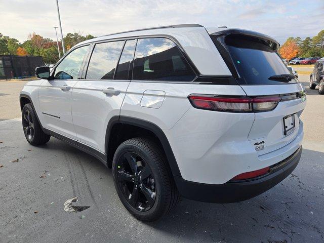 new 2025 Jeep Grand Cherokee car, priced at $44,657