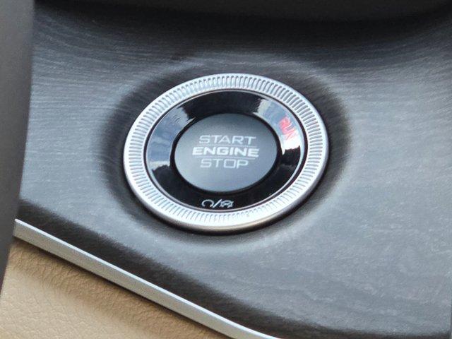 new 2025 Jeep Grand Cherokee car, priced at $44,657