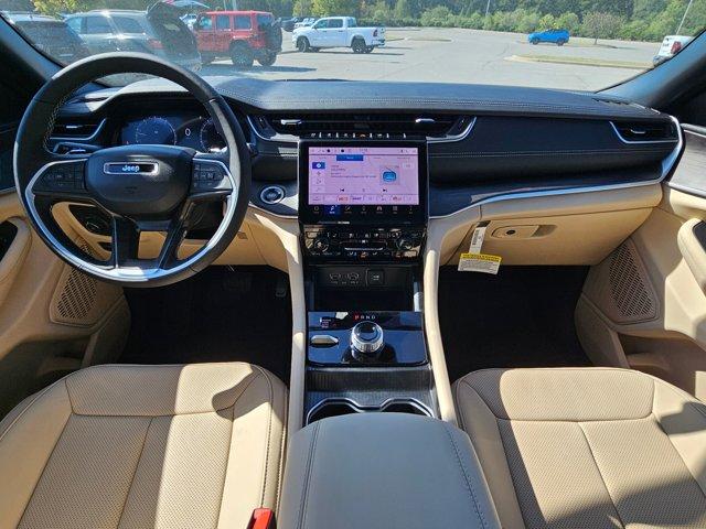 new 2025 Jeep Grand Cherokee car, priced at $50,320