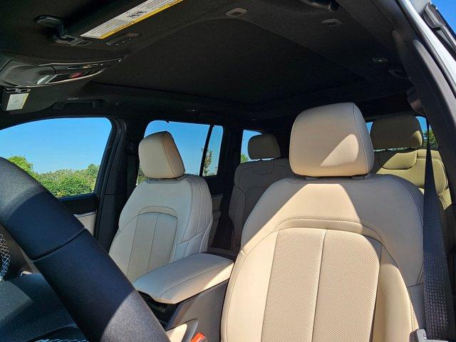 new 2025 Jeep Grand Cherokee car, priced at $50,320