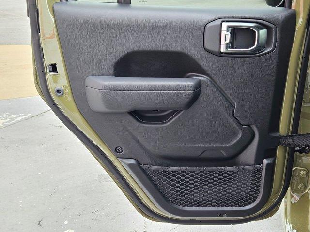 new 2025 Jeep Wrangler car, priced at $48,281