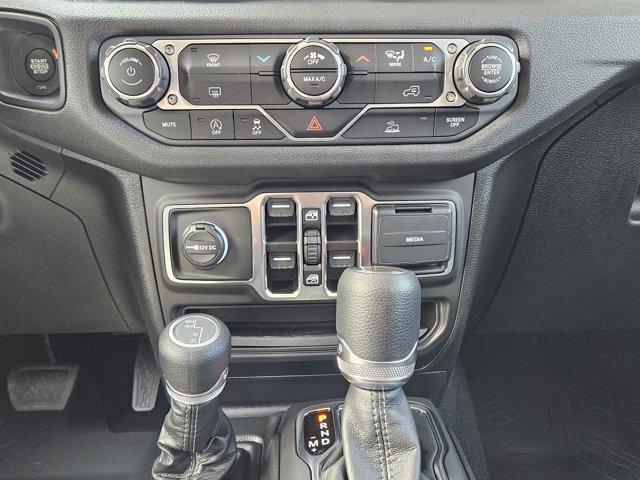 new 2025 Jeep Gladiator car, priced at $42,477