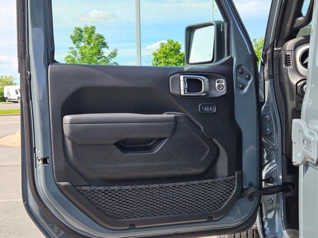 new 2025 Jeep Gladiator car, priced at $42,477