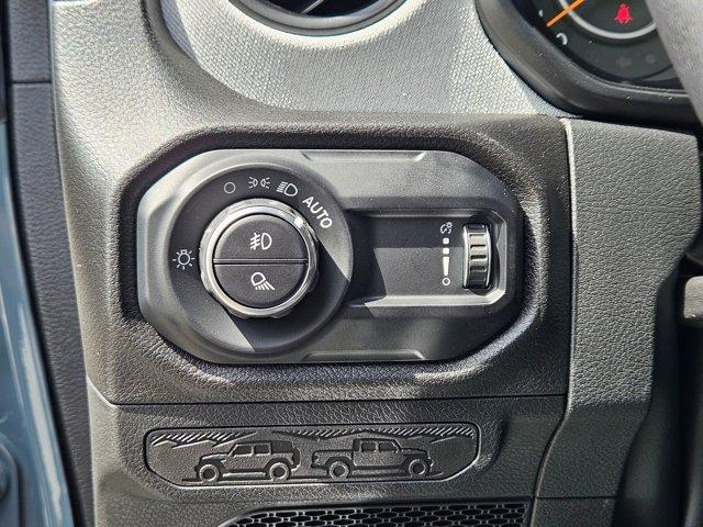 new 2025 Jeep Gladiator car, priced at $42,477