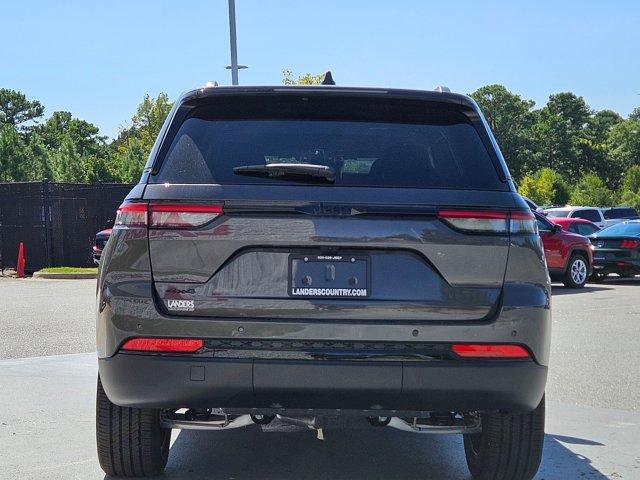 new 2025 Jeep Grand Cherokee car, priced at $48,469