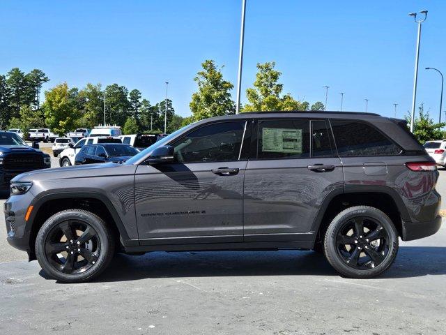 new 2025 Jeep Grand Cherokee car, priced at $48,469