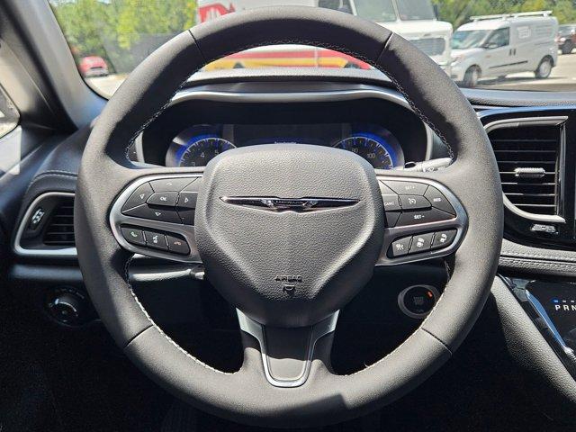new 2025 Chrysler Pacifica car, priced at $43,647