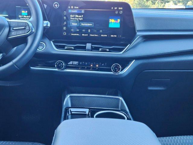 used 2025 Chevrolet Equinox car, priced at $26,990