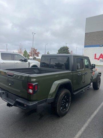 used 2022 Jeep Gladiator car, priced at $30,995