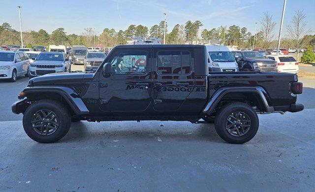 new 2024 Jeep Gladiator car, priced at $41,400