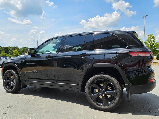 new 2025 Jeep Grand Cherokee car, priced at $48,596
