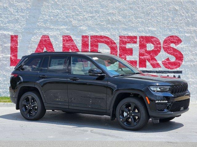 new 2025 Jeep Grand Cherokee car, priced at $48,596