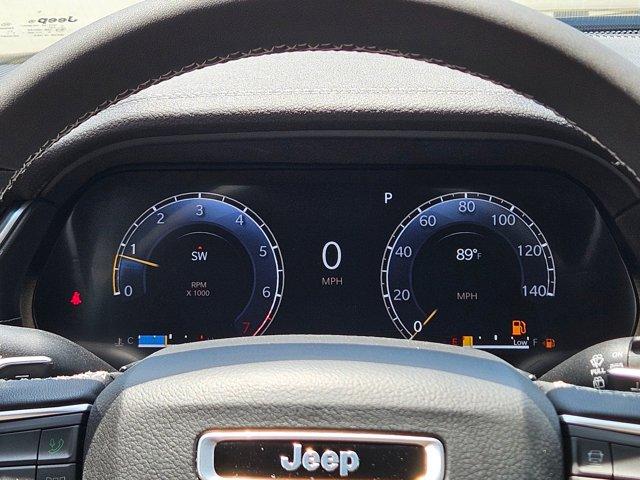 new 2025 Jeep Grand Cherokee car, priced at $48,596