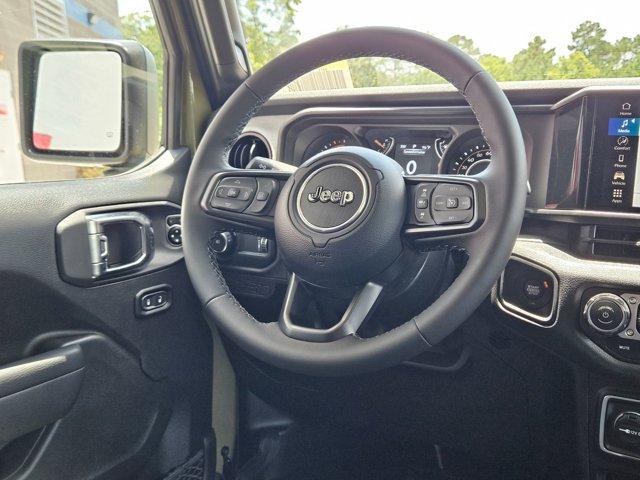 new 2025 Jeep Wrangler car, priced at $43,777
