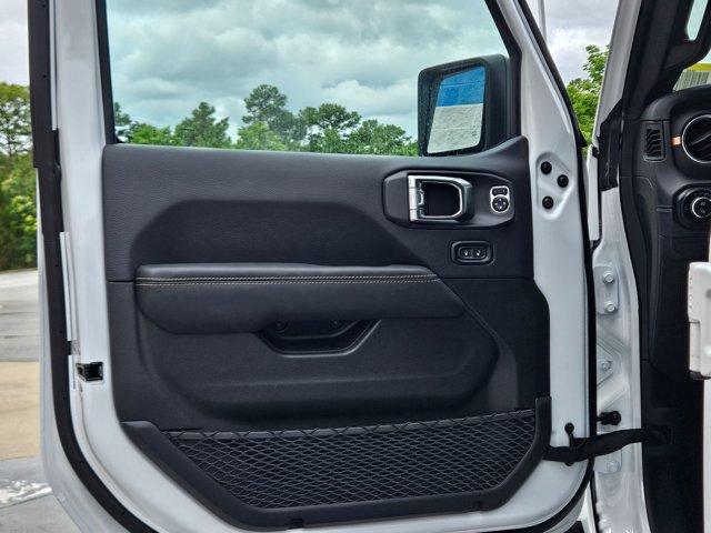 new 2025 Jeep Gladiator car, priced at $43,310