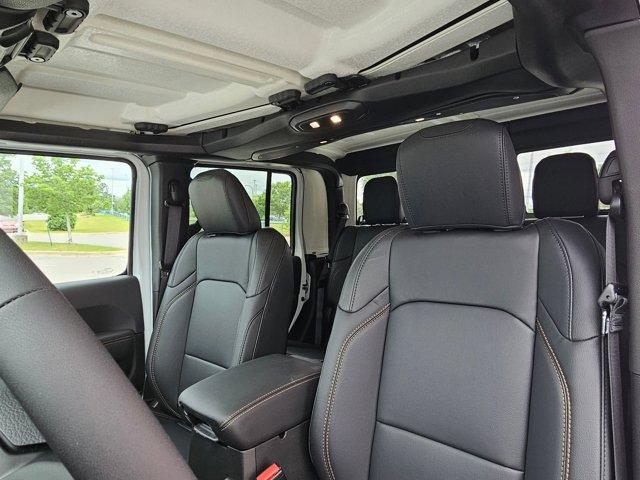 new 2025 Jeep Gladiator car, priced at $43,310