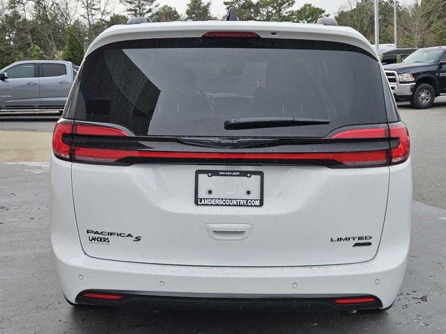 new 2024 Chrysler Pacifica car, priced at $54,764