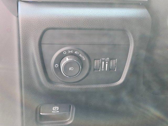 new 2025 Jeep Grand Cherokee car, priced at $46,862