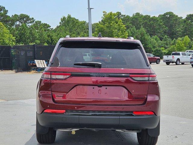 new 2025 Jeep Grand Cherokee car, priced at $46,862